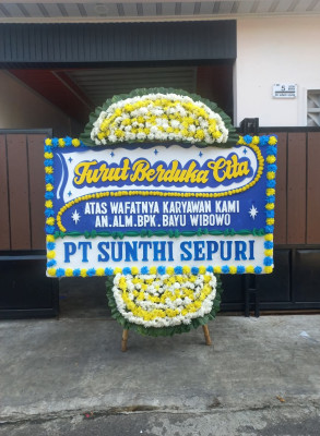 Papan Bunga Duka di Tulungagung
